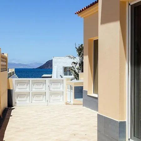 别墅 Charming By The Sea With Private Pool 科拉雷侯