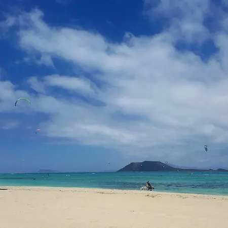 Charming By The Sea With Private Pool 科拉雷侯