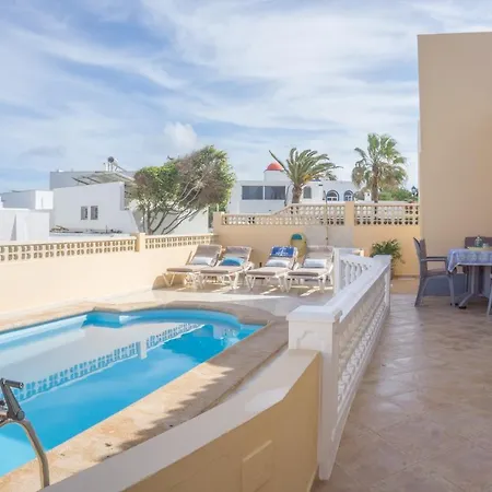 别墅 Charming By The Sea With Private Pool *